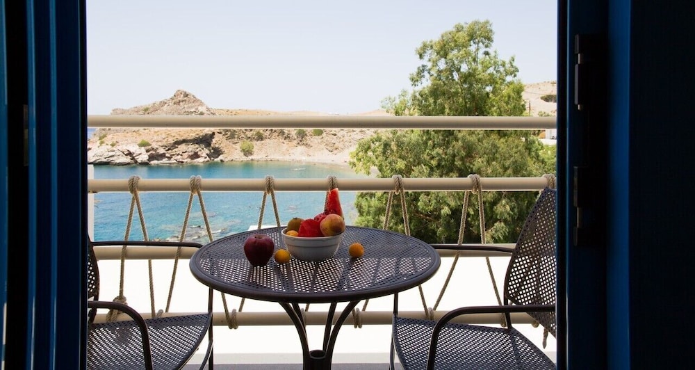 Twin Room, Air conditioning, Sea View thumbnail 5