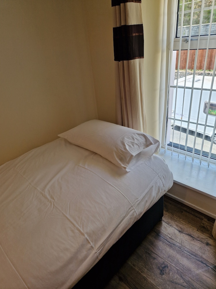 Single Room photo 2
