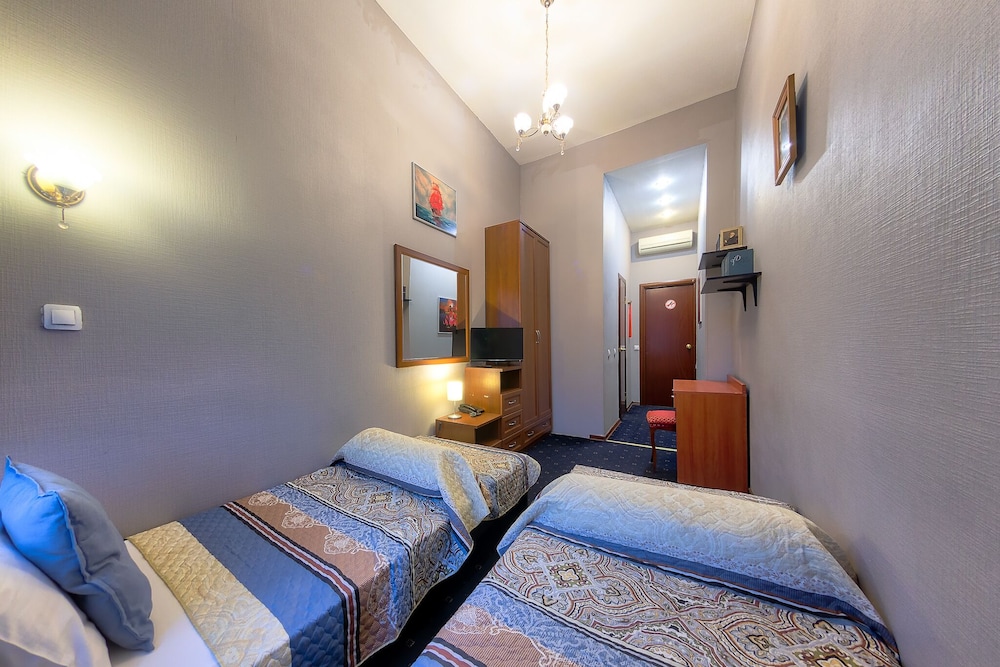 Standard Twin Room photo 1
