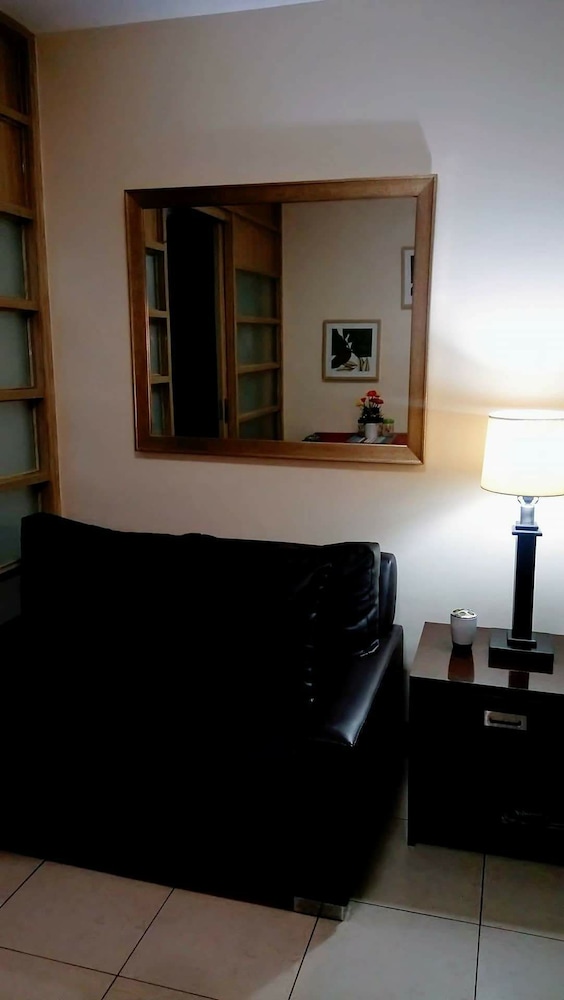 Comfort Condo, 1 Bedroom, Kitchenette, City View photo 2