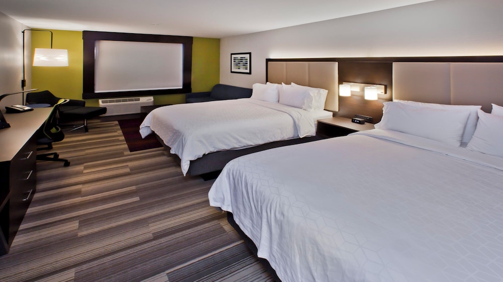 Suite, 2 Queen Beds