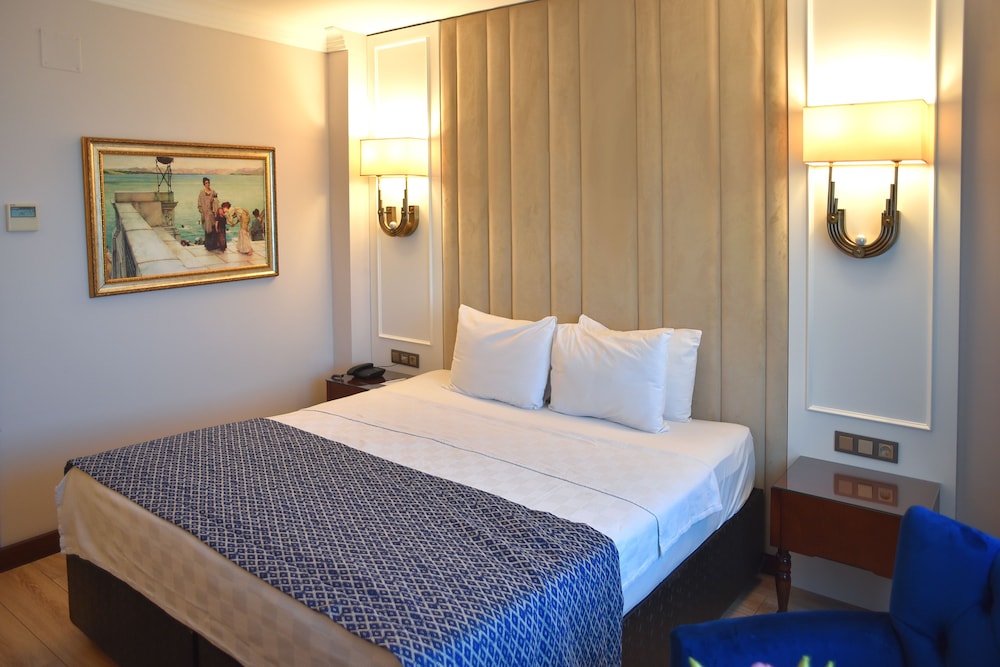 Standard Double Room, Lake View photo 2