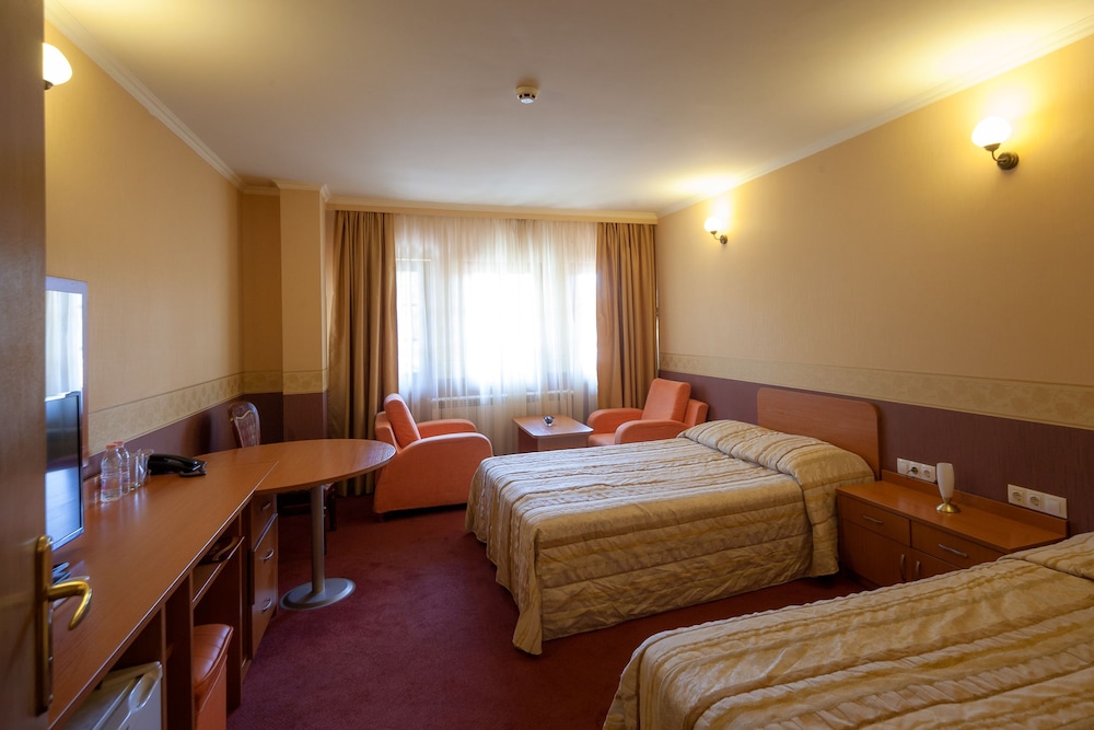 Triple Room (English) photo 2