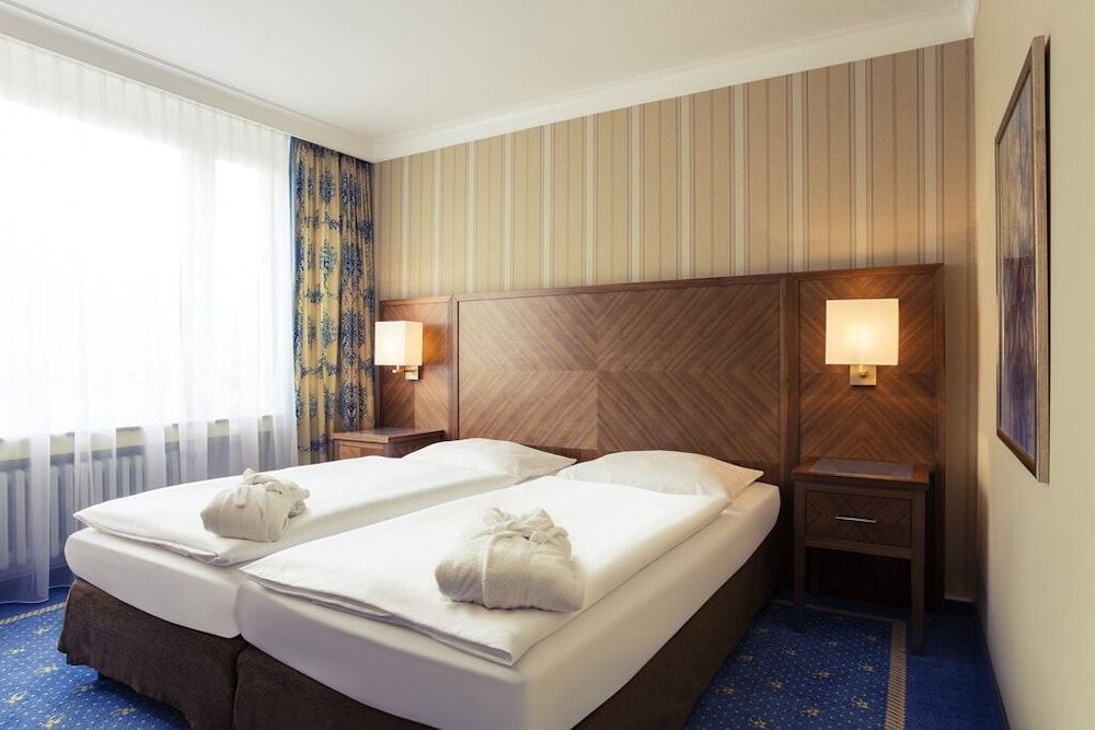 Deluxe Double or Twin Room - Photo 1
