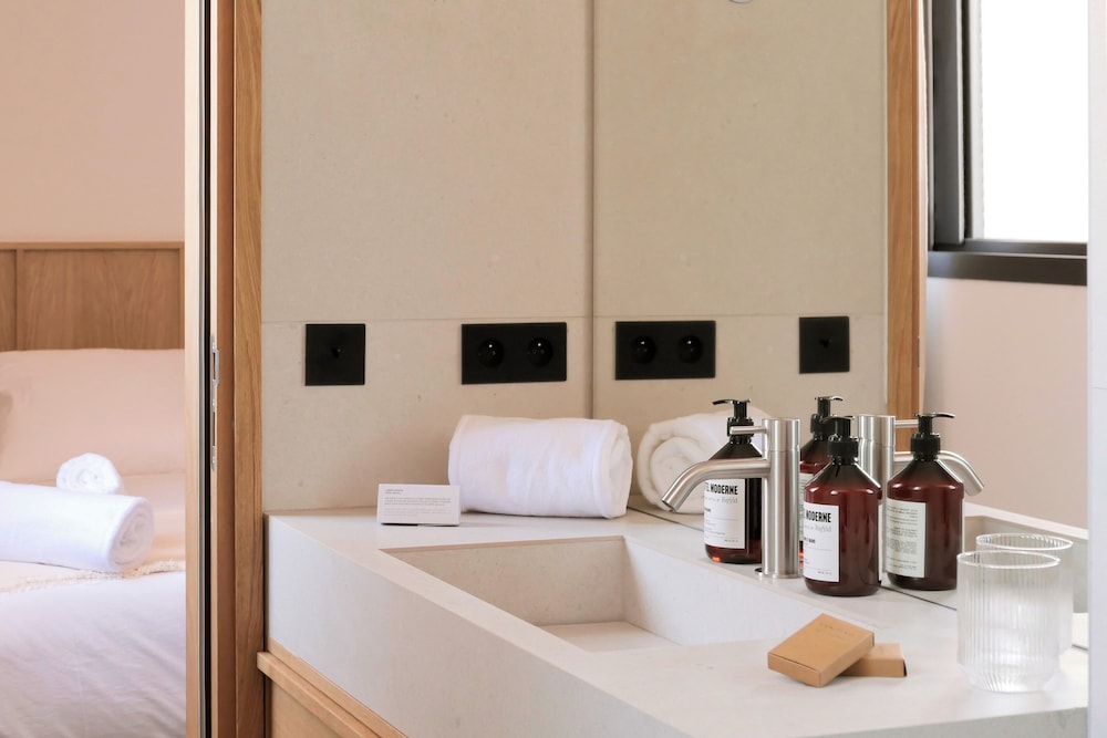 Standard Room - Photo 4