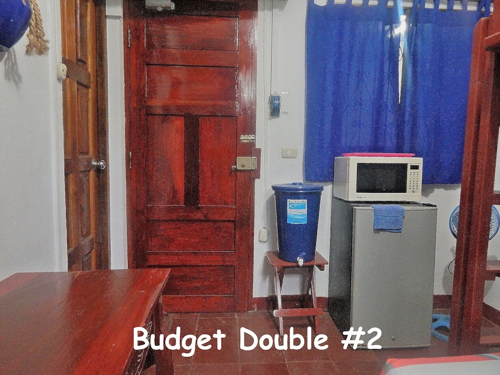 Economy Double Room photo 3
