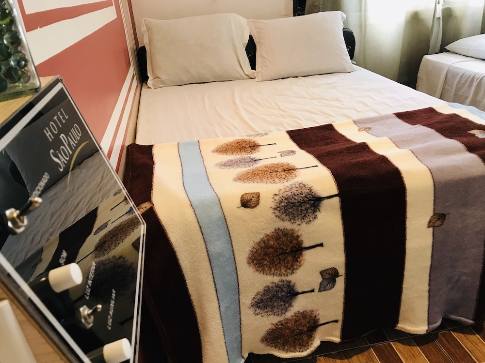 Premium Quadruple Room, 1 Bedroom photo 3