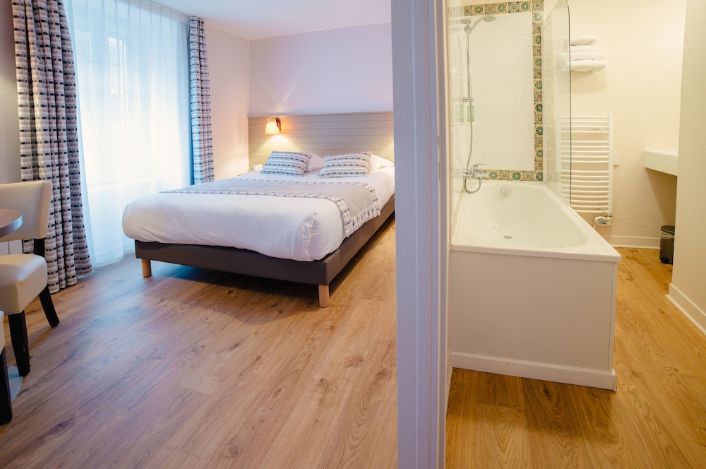 Superior Room - Photo 14