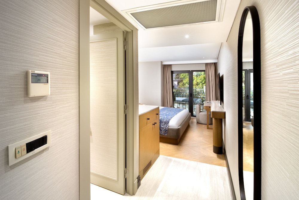 Comfort Room photo 1