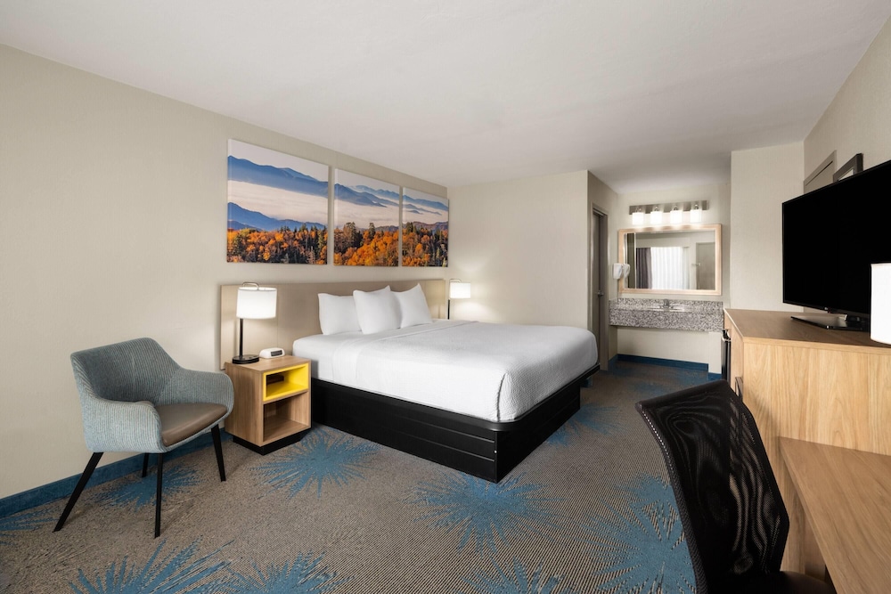 Room, 1 King Bed - Photo 1