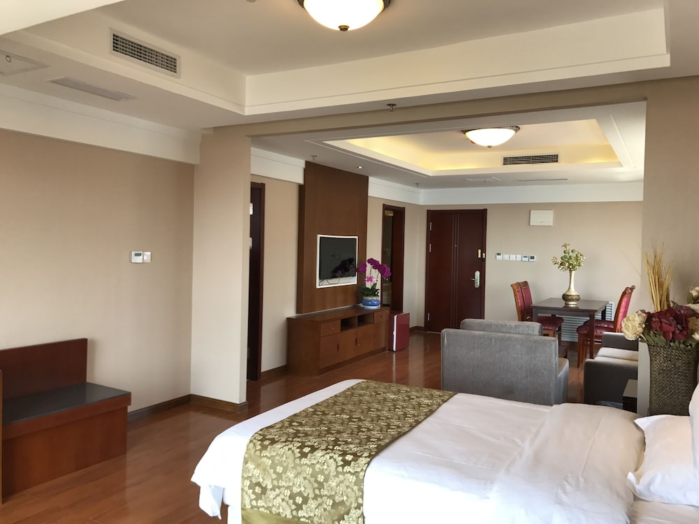 Deluxe Suite photo 1