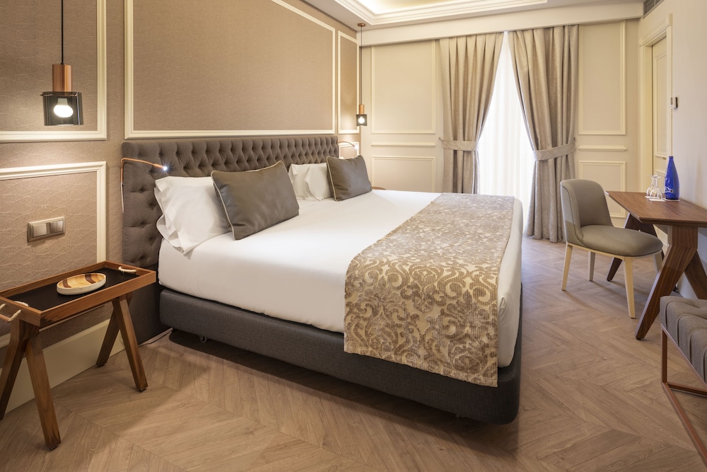 Premium Double Room - Photo 1