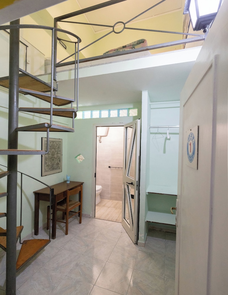 Comfort Room