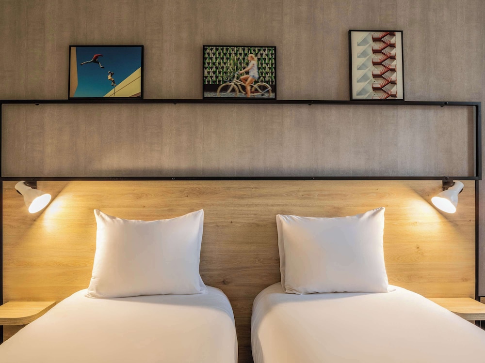 Standard Room, 2 Twin Beds photo 2
