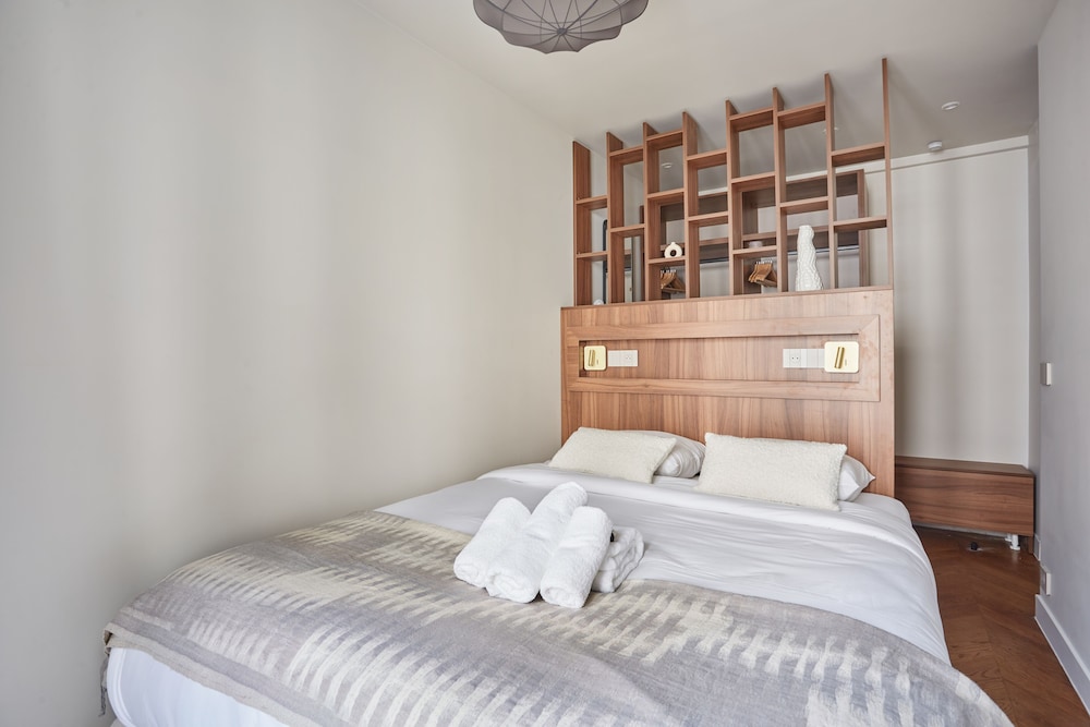 Classic Apartment (n°4) photo 1
