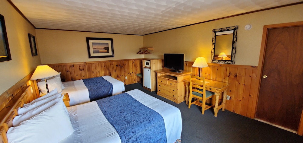 Standard Room, 2 Queen Beds (Middle Building) photo 1