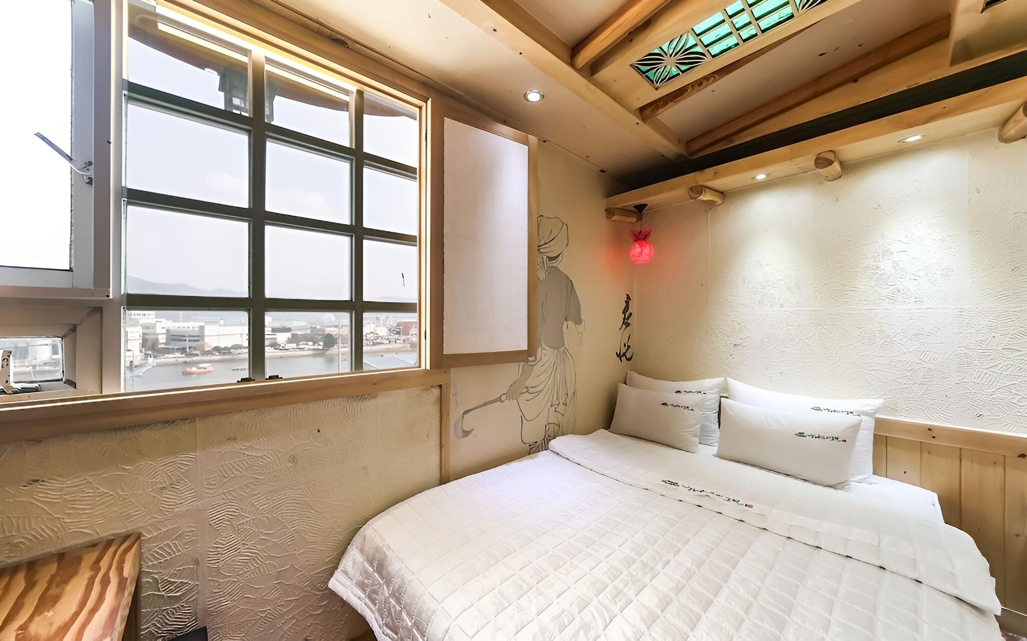 Room (VIP-Twin (bathtub)) photo 3