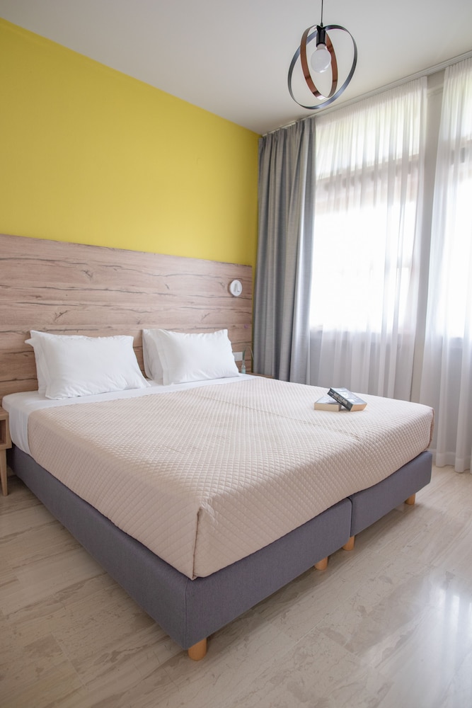 Comfort Apartment photo 3