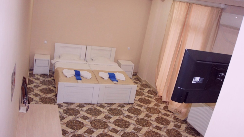 Comfort Twin Room, 2 Twin Beds, Non Smoking photo 3