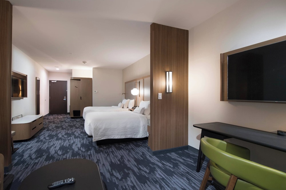 Suite, Multiple Beds