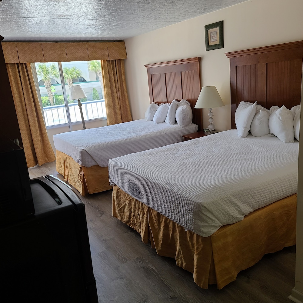 Deluxe Room, 2 Queen Beds (   D   ) photo 1