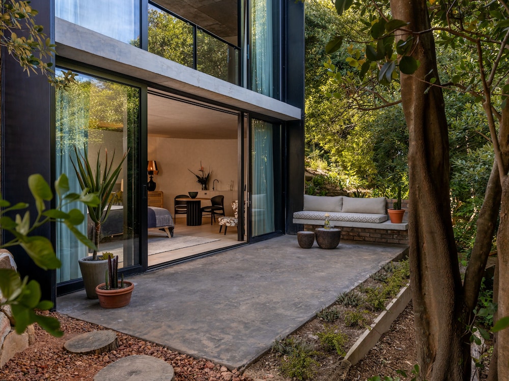 Earth Forest Pod - Photo 5