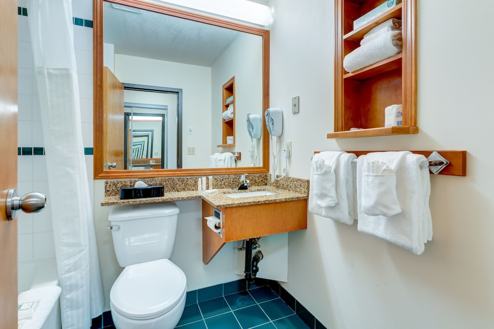 Standard Suite - Photo 7