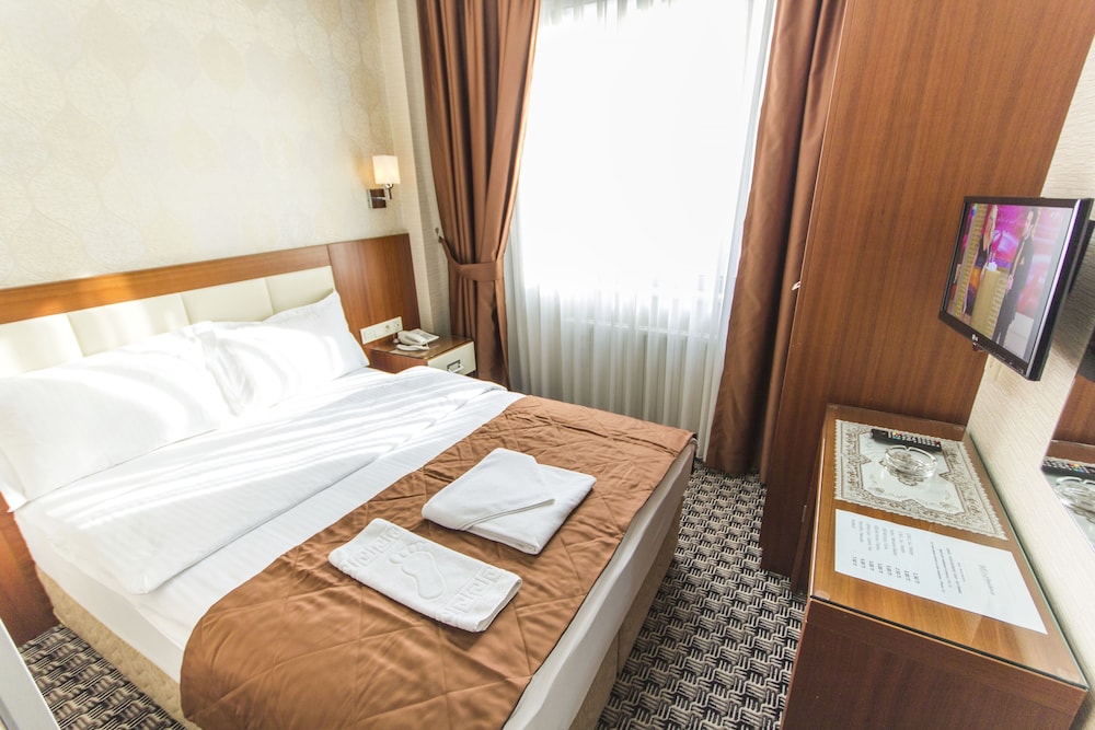 Economy Double Room photo 2