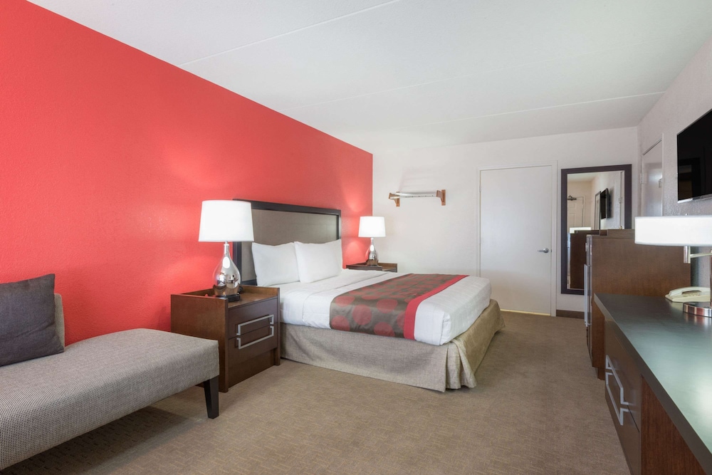 Room, 1 King Bed, Accessible, Non Smoking (Bathtub w/Grab Bars)