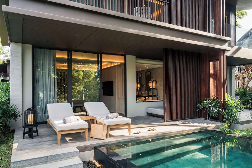Suite, 1 King Bed (Private Pool) - Photo 11