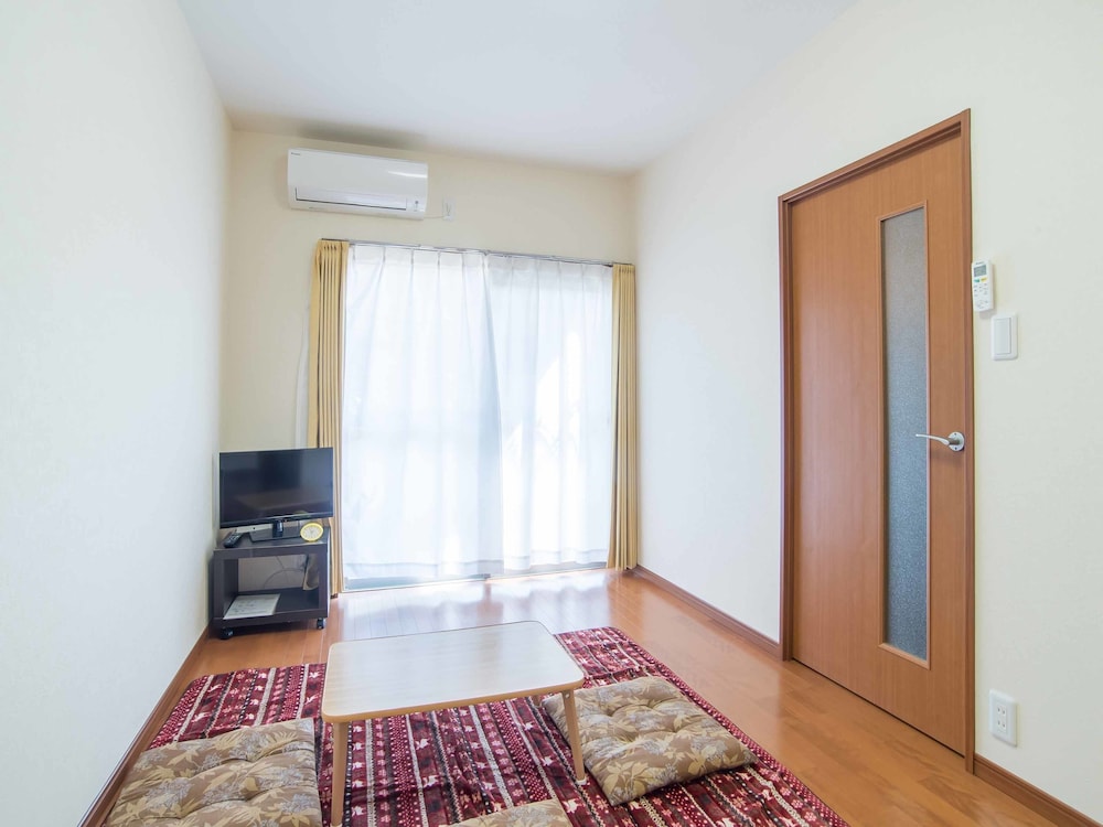 1 Bed Room, Dining Room and Kitchen (Up to 3 Guests)