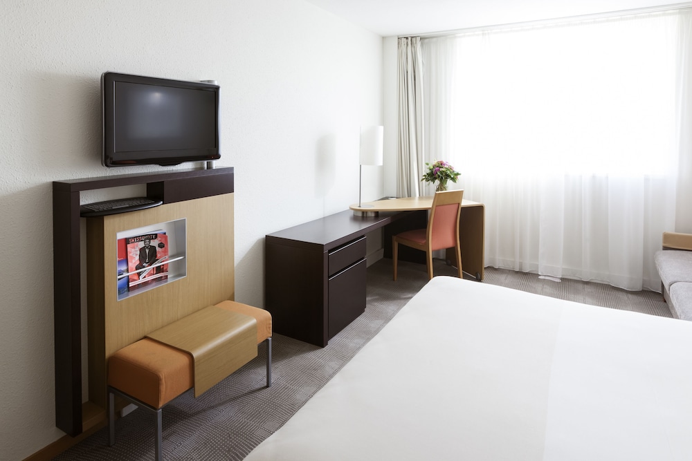 Classic Room, Multiple Beds - Photo 14