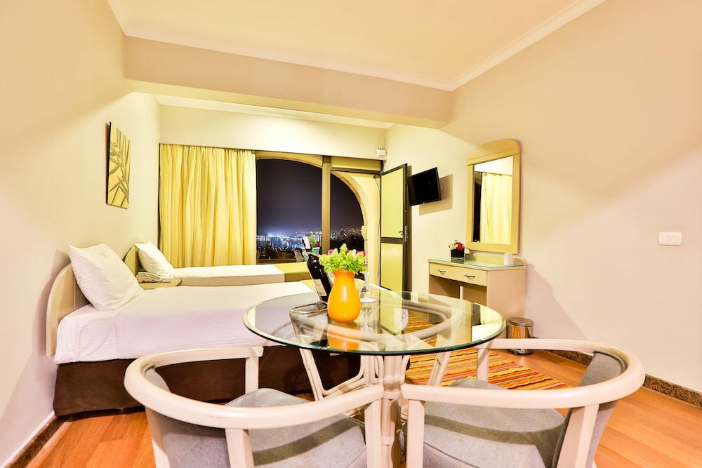 Deluxe Double or Twin Room - Photo 1