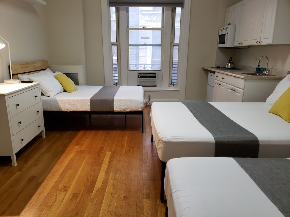 Deluxe Studio, Multiple Beds, Non Smoking, City View photo 1