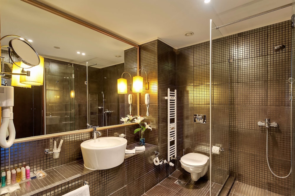Deluxe Room, Sea View (2 Adults + 1 Child)