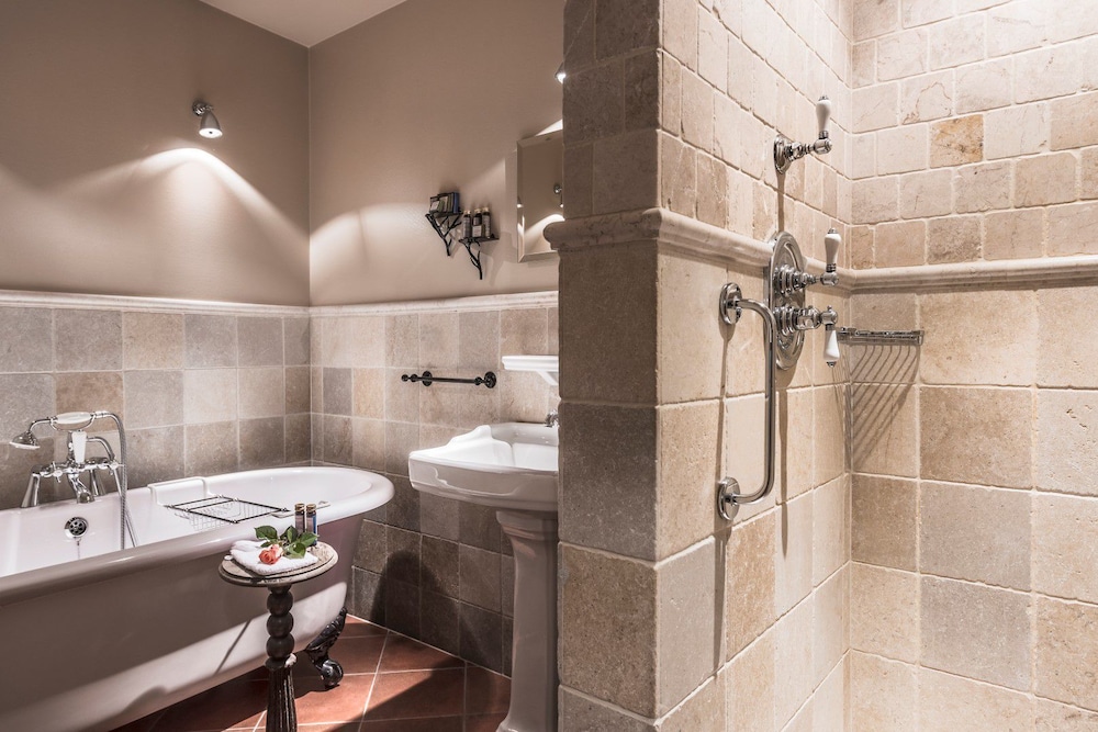 Deluxe Double or Twin Room, Terrace photo 3