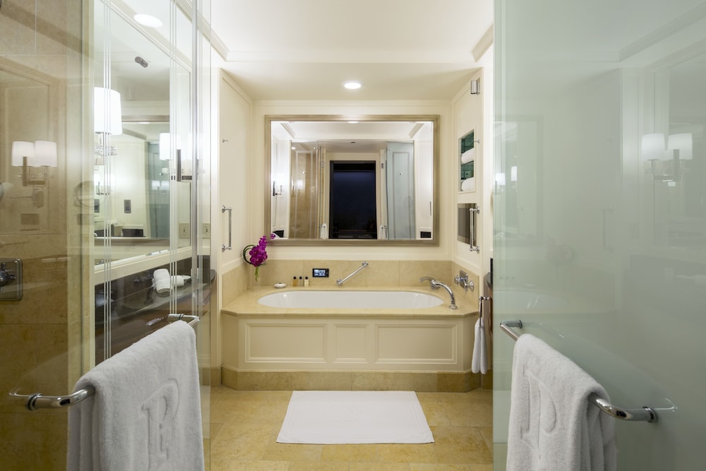 Deluxe Room, 2 Double Beds - Photo 6