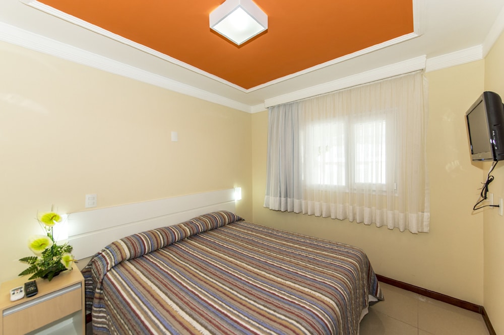 Apartment (Master) photo 3