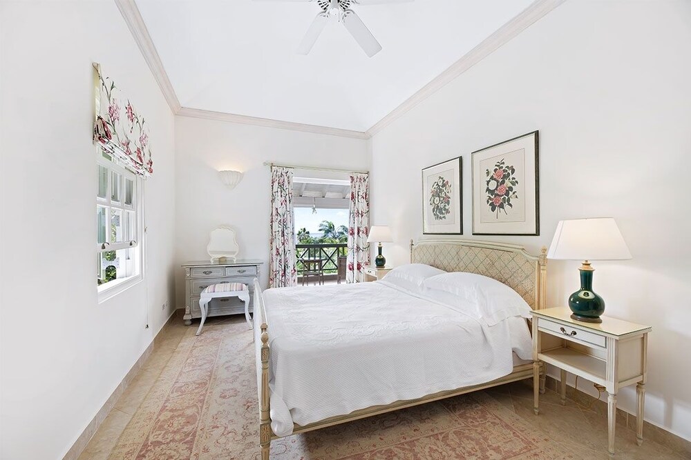 Villa, 4 Bedrooms photo 3