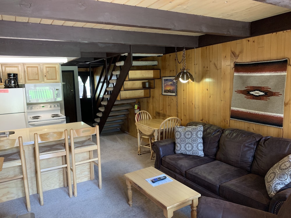 #1 - 2 Bedroom Studio