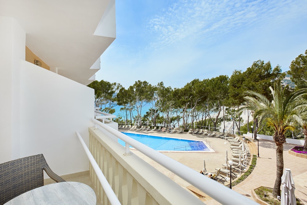 Standard Double Room, Balcony, Partial Sea View