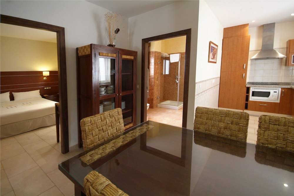 Apartment, 5 Bedrooms (For 8 People) photo 2