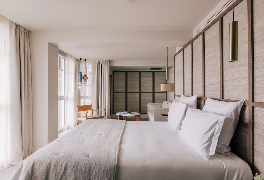 Chambre Triple Junior (Espace unique avec lit et canapé-lit)