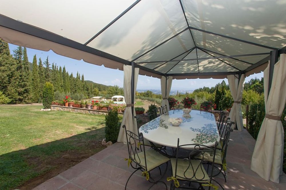 Villa, 5 Bedrooms photo 2