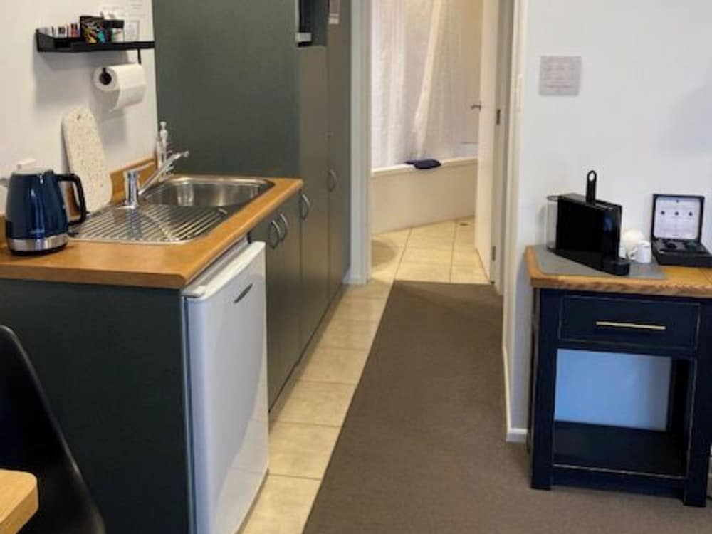 1 Bedroom Apartment - Photo 5