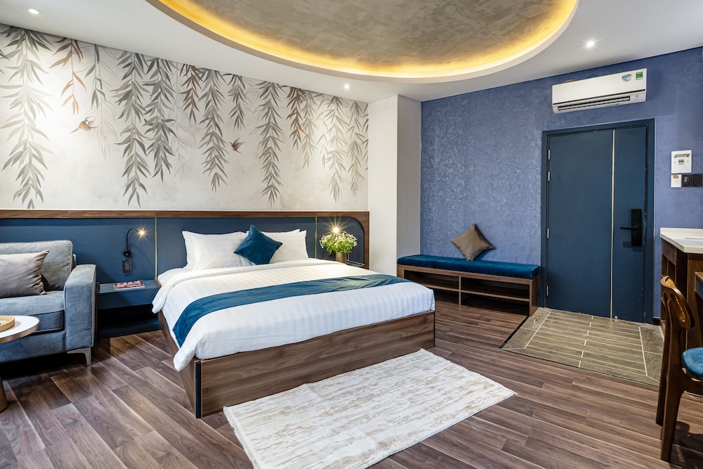 Executive Studio Suite, 1 Queen Bed, Bathtub photo 3