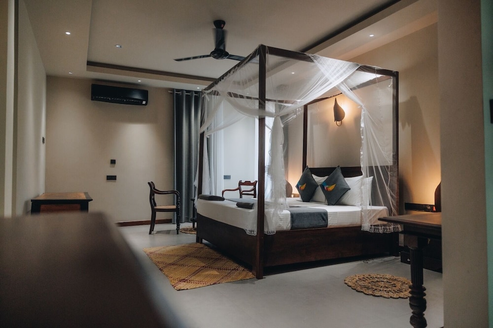Deluxe Studio Suite