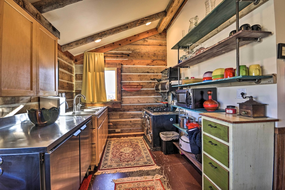 House (2 Bedrooms) photo 1