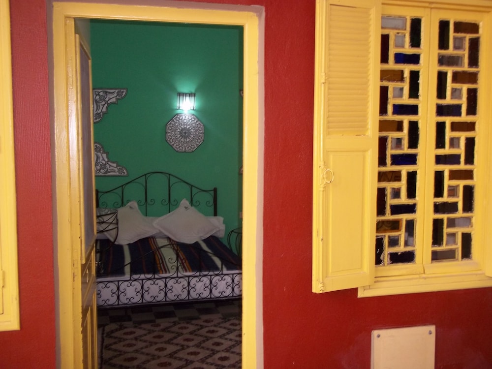 Double Room, 1 Double Bed, Shared Bathroom photo 3