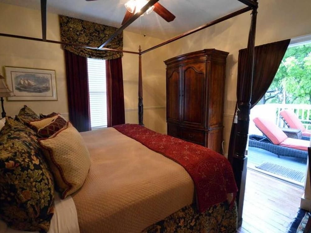 Captain's Suite, #16